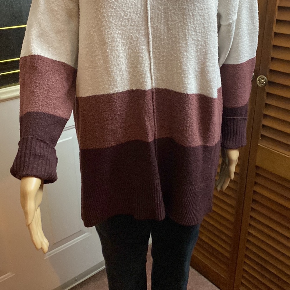 GUC - Ana - Color Block Sweater - Size Medium - Picture 4 of 10